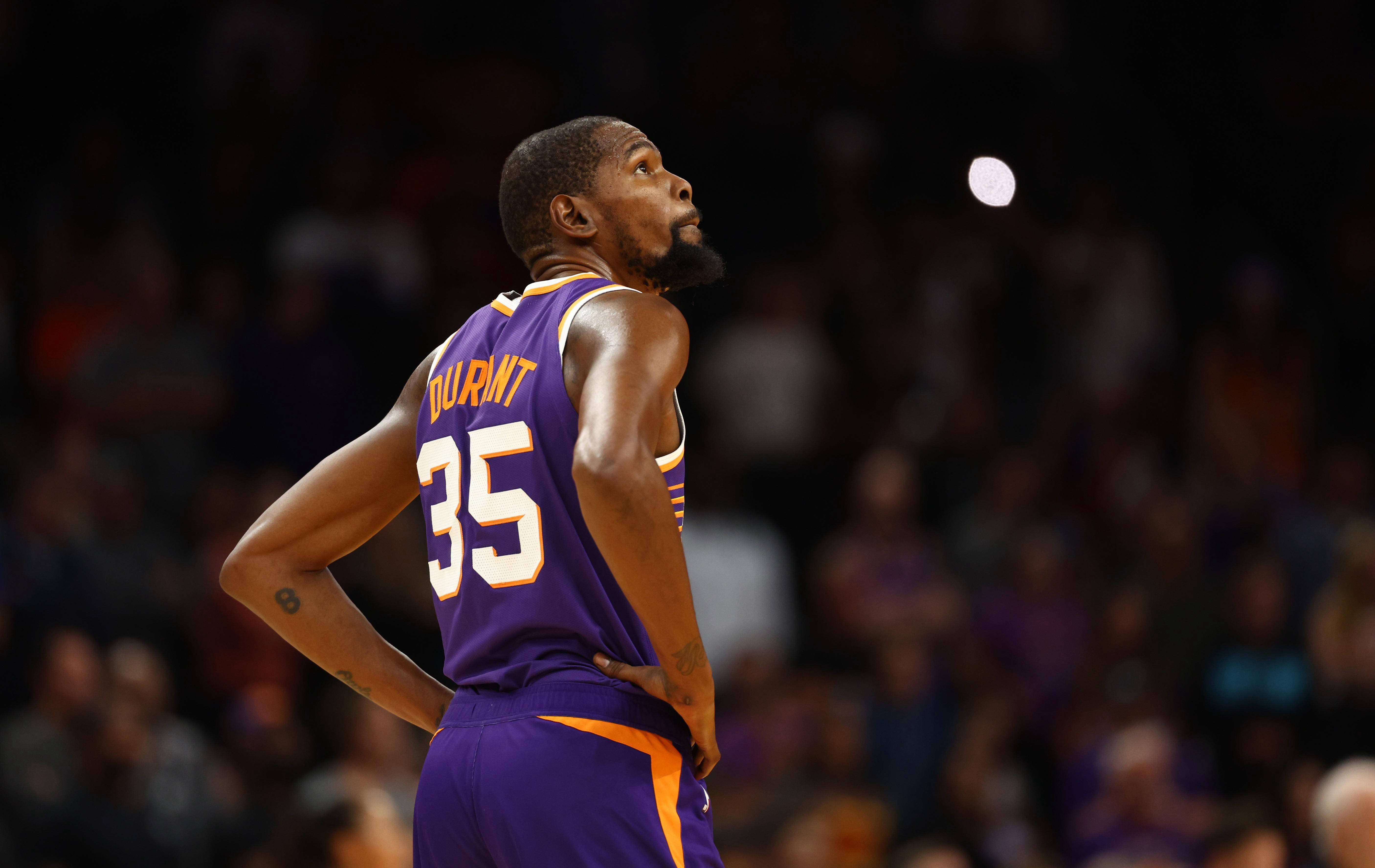 特里回应挑衅：那是热刺近100年唯一奖杯，未来100年可能也是.