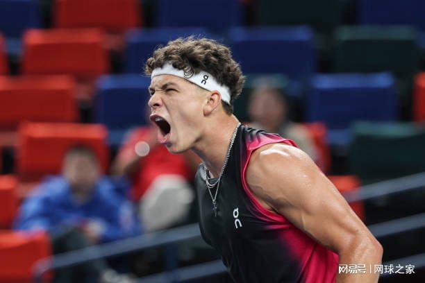 尤文图斯官方：切尔西后卫维加租借加盟球队至本赛季结束 合同不含买断条款