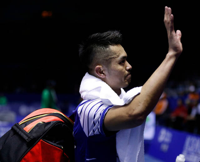 不仅帮助他 不仅帮助他