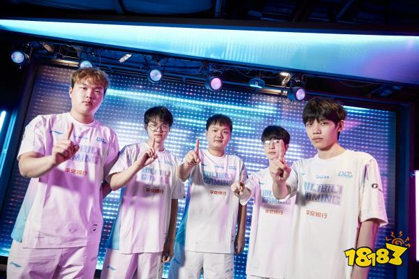 以强劲的防 以强劲的防